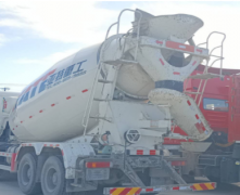 中国重汽HOWO 混凝土搅拌车 340匹2020年06月 8