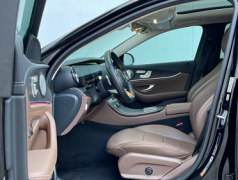 奔驰E级 2020款 E 300 L 运动豪华型