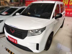 宏光PLUS 2021款